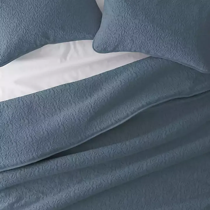 Blue Floral Stitch 3-pc. Queen Quilt Set