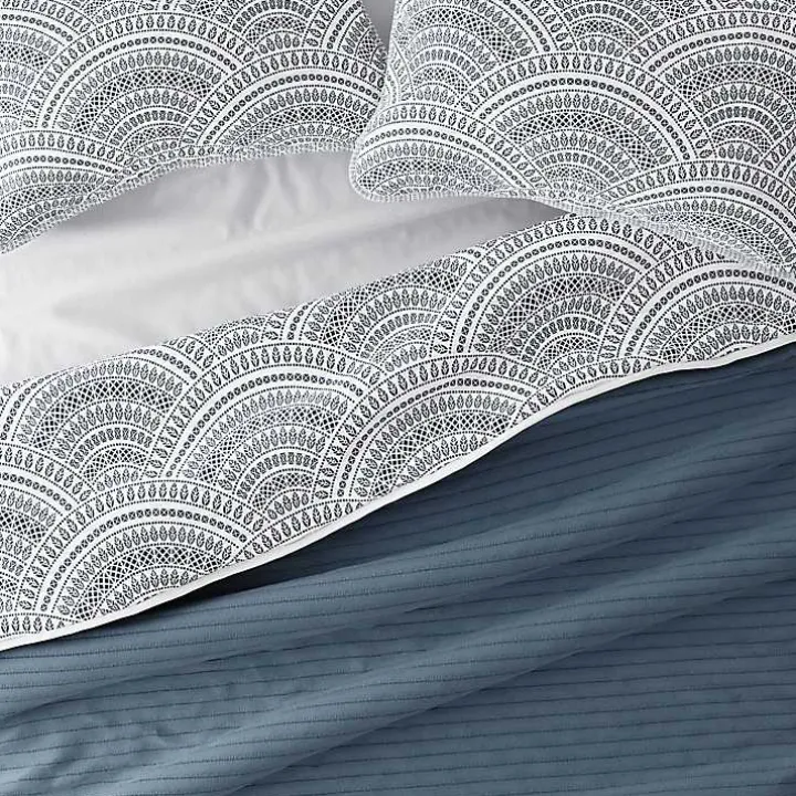 Blue Scalloped Reversible 3-pc. Queen Quilt Set