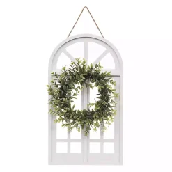Cream Arch with Wreath