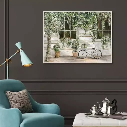 Dans La Ville Framed Canvas Art Print