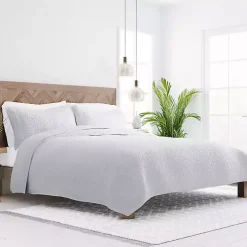 Gray Floral Stitch 3-pc. King Quilt Set