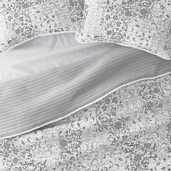 Gray Patchwork Reversible 3-pc. Queen Quilt Set