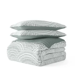 Green Scalloped Reversible 3-pc. Queen Quilt Set