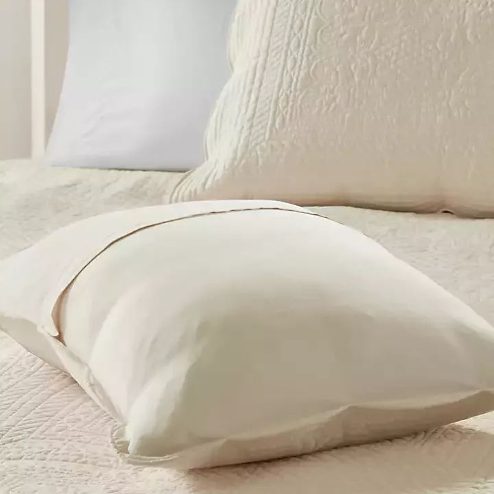 Ivory Scalloped Monica 3-pc. Queen Coverlet Set