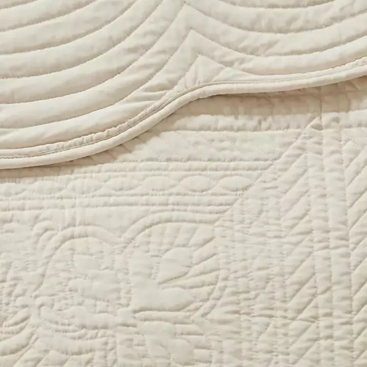 Ivory Scalloped Monica 3-pc. Queen Coverlet Set