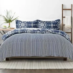Navy Daisy Medallion King 3-pc. Comforter Set