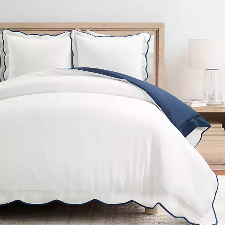 Navy Scallop Edge 3-pc. Full/Queen Duvet Cover Set