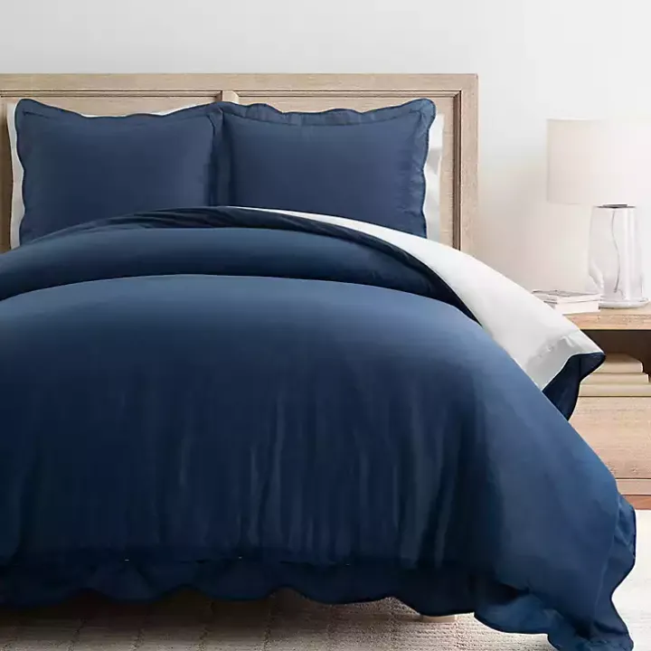 Navy Scallop Edge 3-pc. Full/Queen Duvet Cover Set