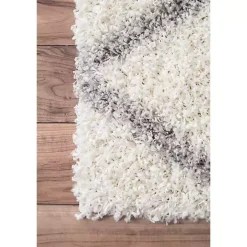 Shanna Diamond Area Rug, 5x7