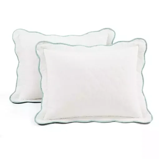 White and Teal Scallop 3-pc. Full/Queen Quilt Set