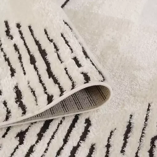 White Moroccan Area Rug, 7x9