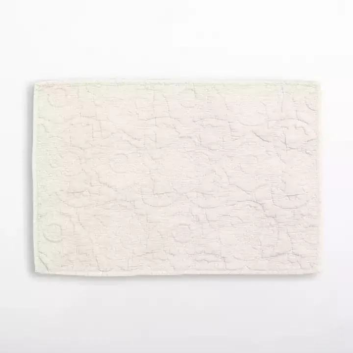 Avery Ivory Quilted Placemat