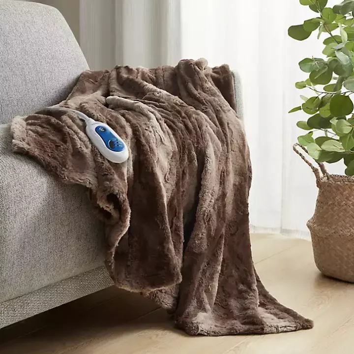 Beautyrest Brown Faux Fur Oversized Heated Throw
