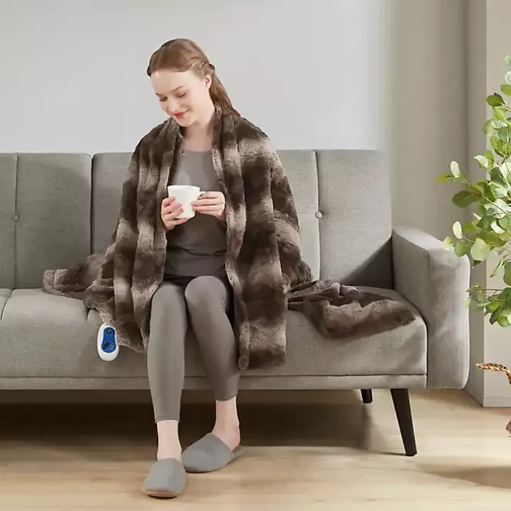 Beautyrest Brown Faux Fur Oversized Heated Throw