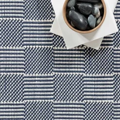 Blue & Ivory Checkered Indoor/Outdoor Rug, 6x9