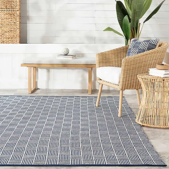Blue & Ivory Checkered Indoor/Outdoor Rug, 8x10