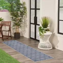 Blue & Ivory Quatrefoil Indoor/Outdoor Runner