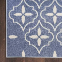 Blue & Ivory Quatrefoil Indoor/Outdoor Rug, 5x7