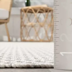 Blue & White Trellis Indoor/Outdoor Rug, 4x6