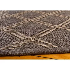 Brown Santorini Trellis Outdoor Area Rug, 7x9