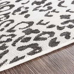 Cauli Black Leopard Print Round Outdoor Rug, 7 ft.