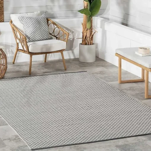Gray & White Trellis Indoor/Outdoor Rug, 4x6