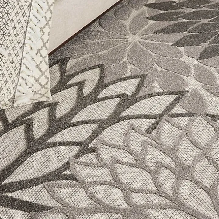Gray Floral Burst Outdoor Area Rug, 7x10