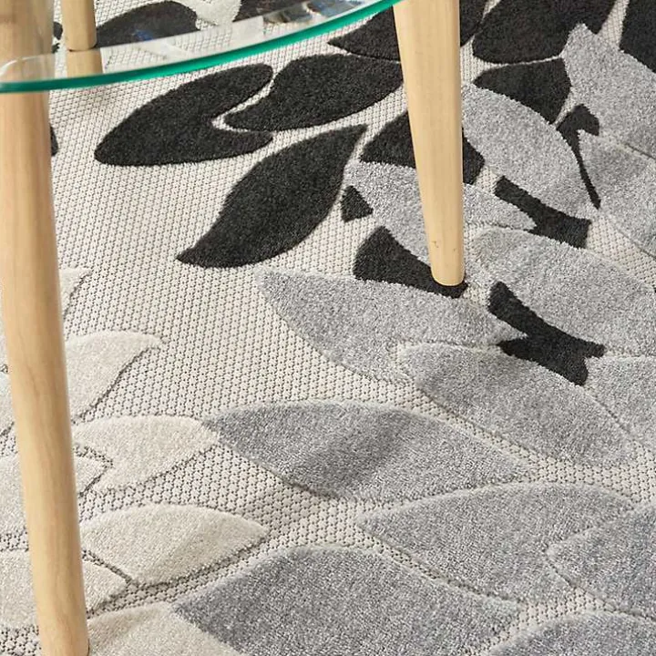 Gray Floral Burst Round Outdoor Area Rug