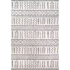 Gray Gretchen Tribal Outdoor Area Rug, 5x8