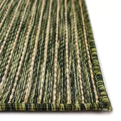 Green Intertwine Indoor/Outdoor Area Rug, 7x9
