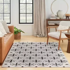 Ivory & Black Quatrefoil Indoor/Outdoor Rug, 4x6