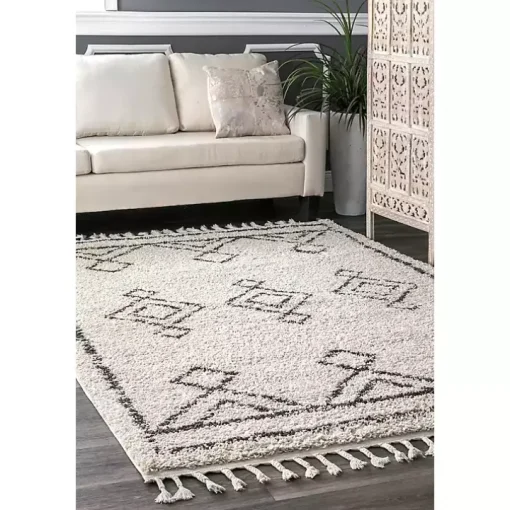 Macey Moroccan Diamond Area Rug, 5x8