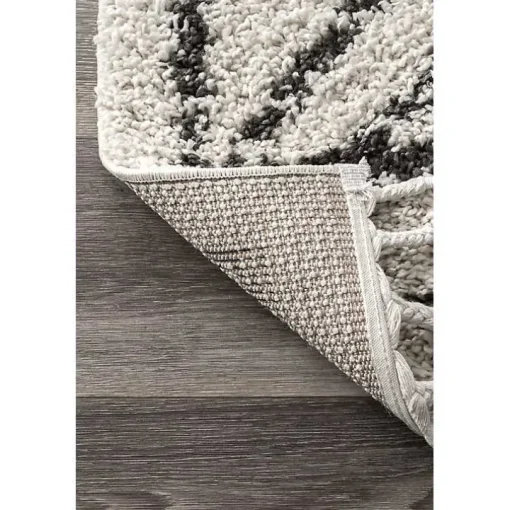 Macey Moroccan Diamond Area Rug, 5x8