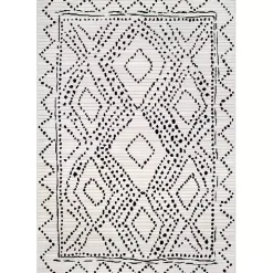 Millie Dotted Diamond Area Rug, 5x8
