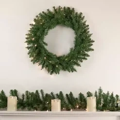 Pre-Lit Winona Fir Wreath