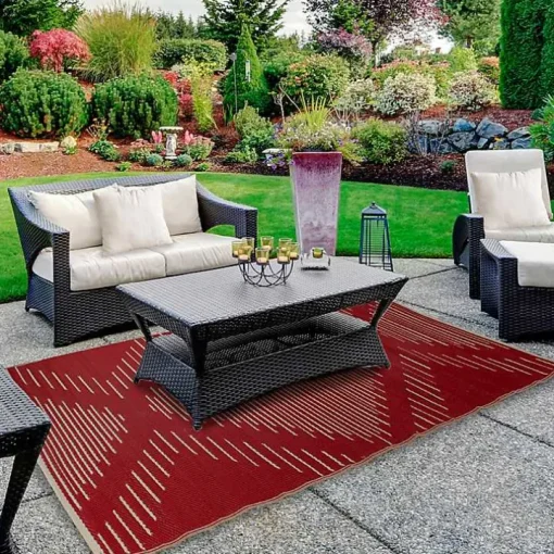 Red Primitive Arrow Outdoor Area Rug, 4x6