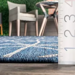 Sanford Blue Geometric Shapes Outdoor Rug, 8x10