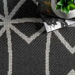 Sanford Gray Geometric Shapes Outdoor Rug, 5x8