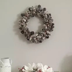Snowy Pinecone Mix Wreath