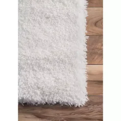White Iliza Shag Area Rug, 5x8