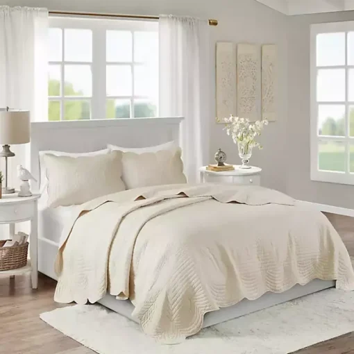 Ivory Scalloped Monica 3-pc. Queen Coverlet Set