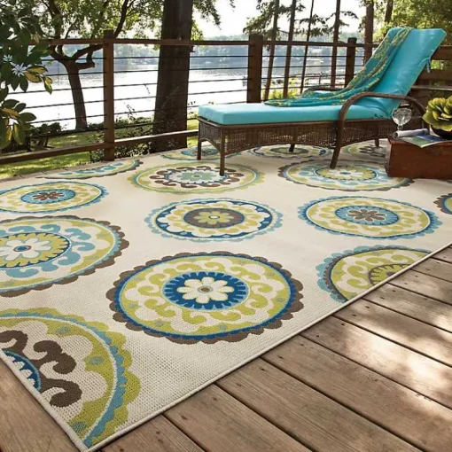 Green Suzani Capetown Area Rug, 5x7
