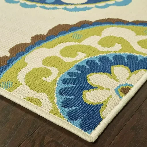 Green Suzani Capetown Area Rug, 5x7