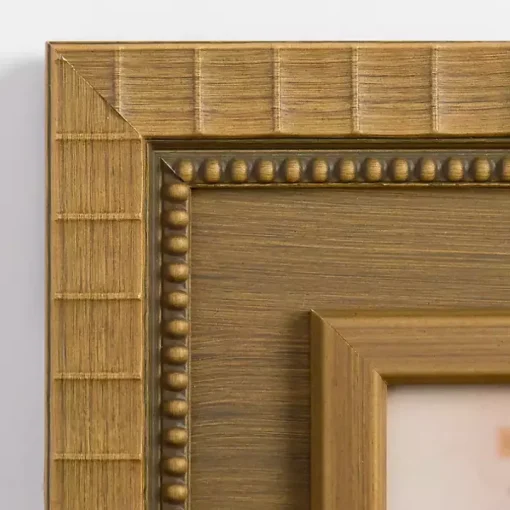Natural Scalloped Edge Collage Frame
